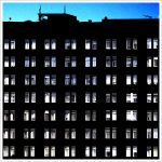 Fachada nocturna 58x58
